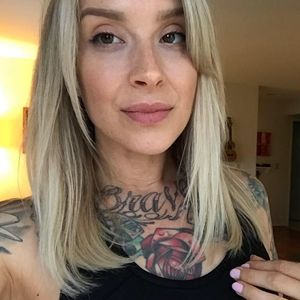 Meet your Posher, Monica